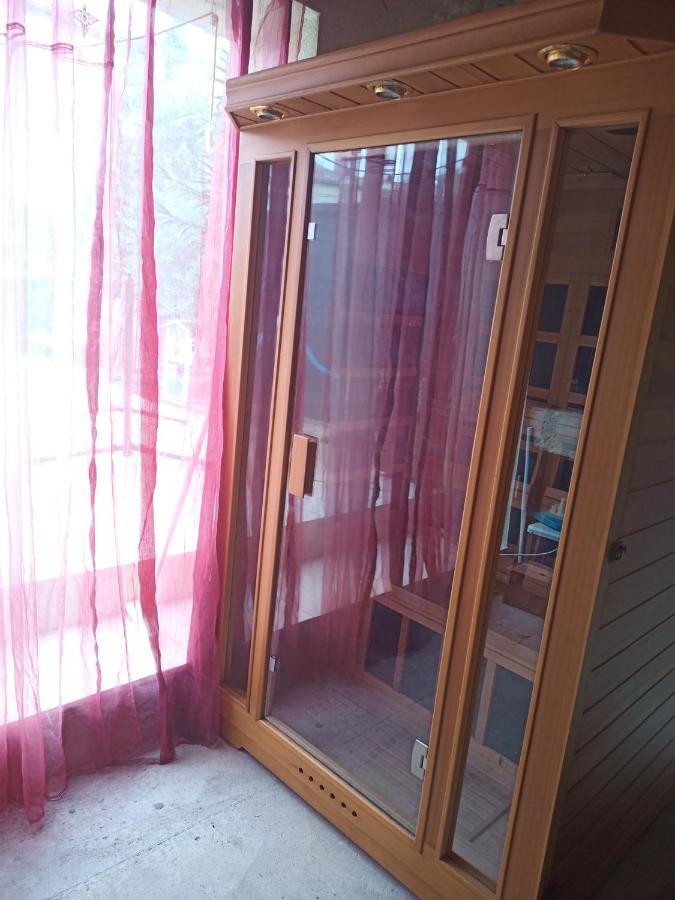Bed and Breakfast Grande Chambre D'Hote Pour 4 A 5 Personnes à Chef-Boutonne Extérieur photo
